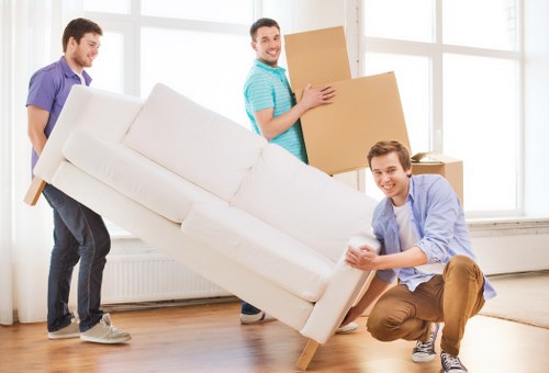 Secure storage unit for belongings during a Northkensington move