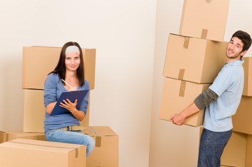 Organized temporary storage in Northkensington with convenient access